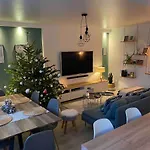 Le Petit Chez Soi D'ailleurs Apartment *