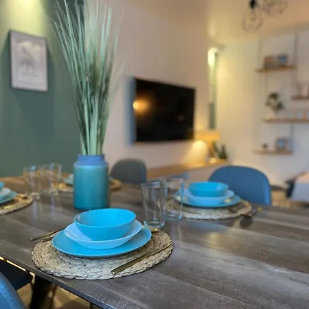 Le Petit Chez Soi D'ailleurs Lägenhet *