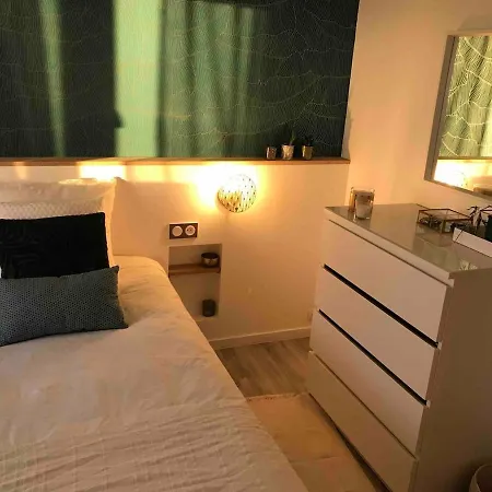 Le Petit Chez Soi D'ailleurs Lägenhet Caen